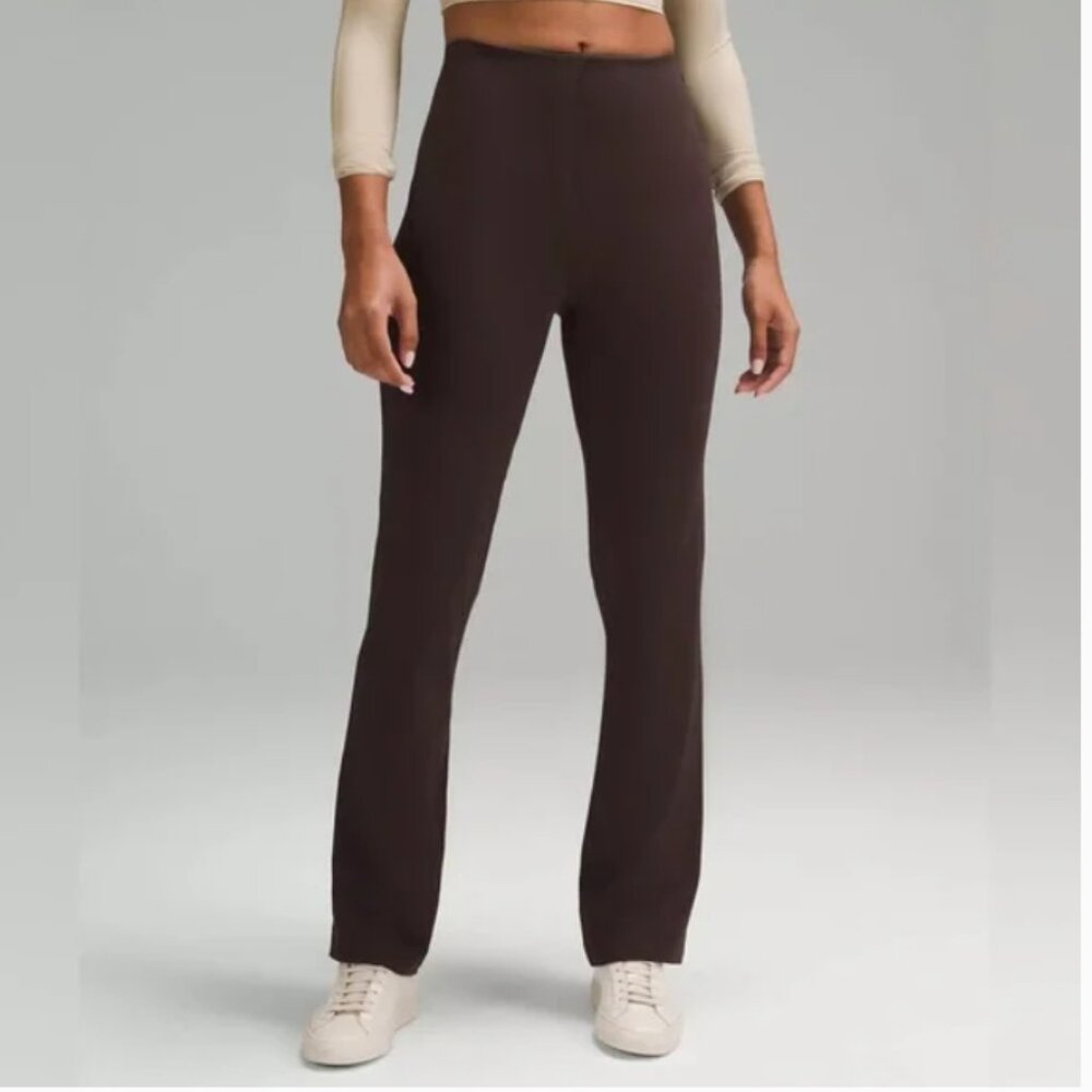 Like New Lululemon Smooth Fit Pull-On High-Rise Pant Regular in Espresso, Size 8